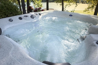 Photo-Getaway_Hot_Tubs-Lifestyle,_Features-WebRGB-351611170205