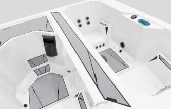 Built-in Water Care System cold tub in Grand Rapids, Michigan